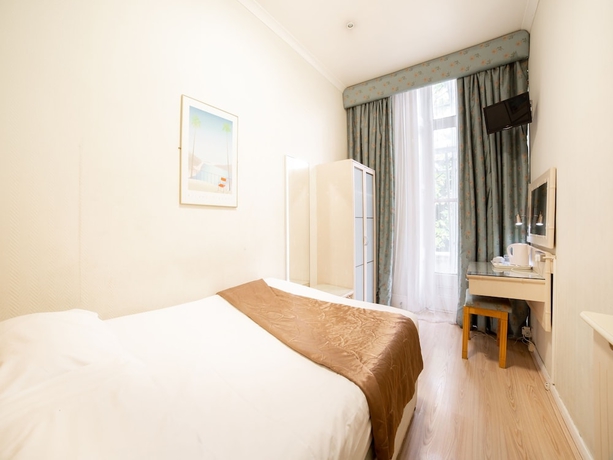 Imagen de la habitación del Hotel Oyo Amsterdam. Foto 13