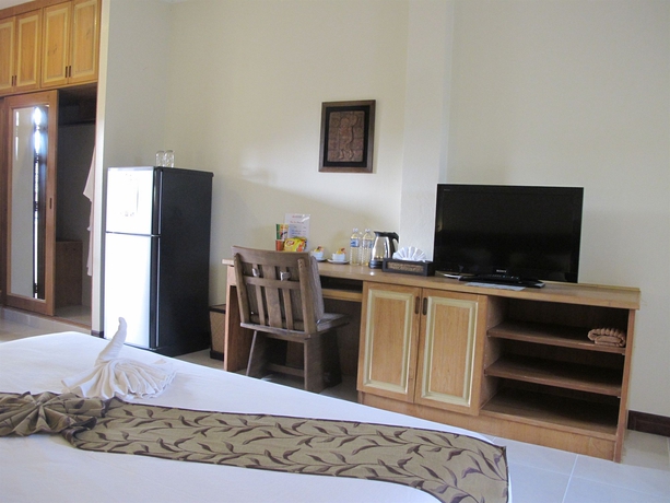 Imagen de la habitación del Hotel Oyo Baan Tong Tong Pattaya Resort. Foto 12