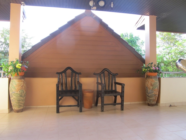 Imagen de los interiores del Hotel Oyo Baan Tong Tong Pattaya Resort. Foto 13
