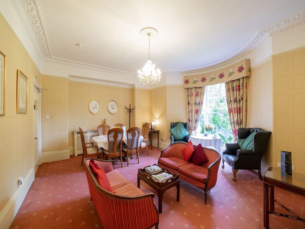 Imagen del bar/restaurante del Hotel Oyo Bailbrook Lodge, Bath. Foto 3