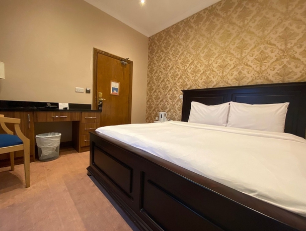 Imagen de la habitación del Hotel Oyo Baylis House. Foto 18