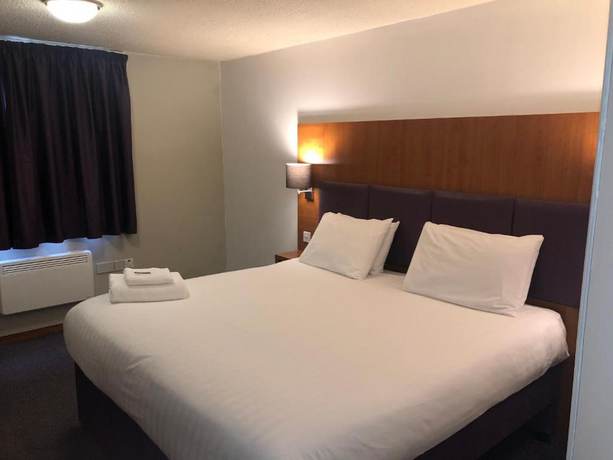 Imagen de la habitación del Hotel Oyo Bluemont. Foto 8