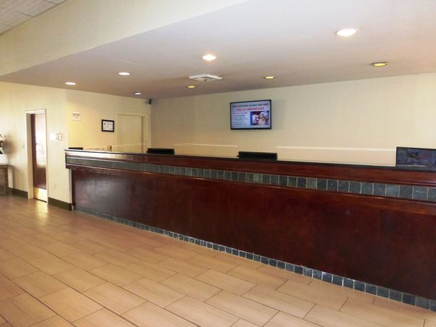 Imagen de los interiores del Hotel Oyo Burlington South. Foto 6