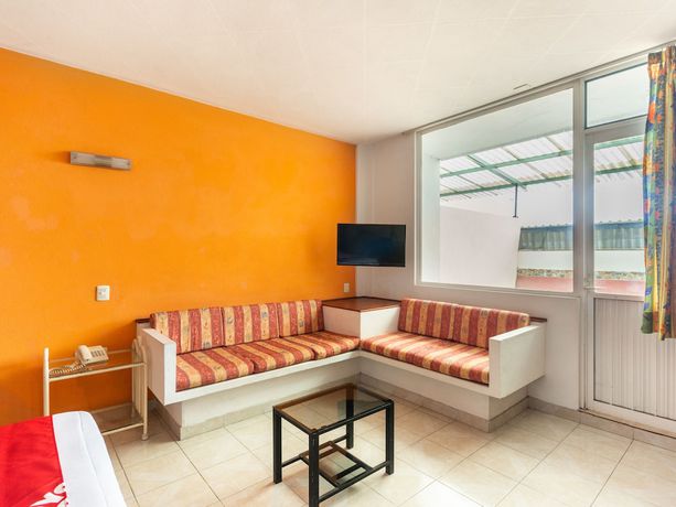 Imagen de la habitación del Hotel Oyo Casa Blanca. Foto 5