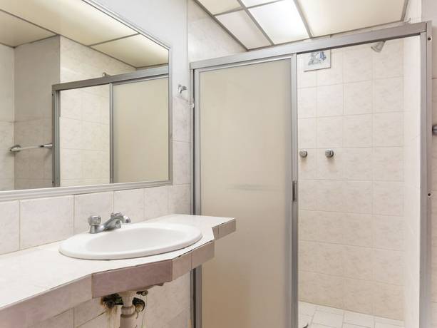 Imagen de la habitación del Hotel Oyo Casa Blanca. Foto 13