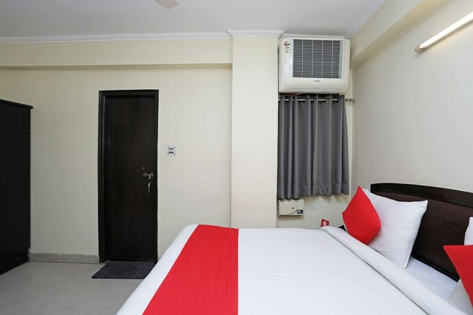 Imagen de la habitación del Hotel Oyo Flagship 118 Atithi Satkar Dashashwmedh. Foto 21