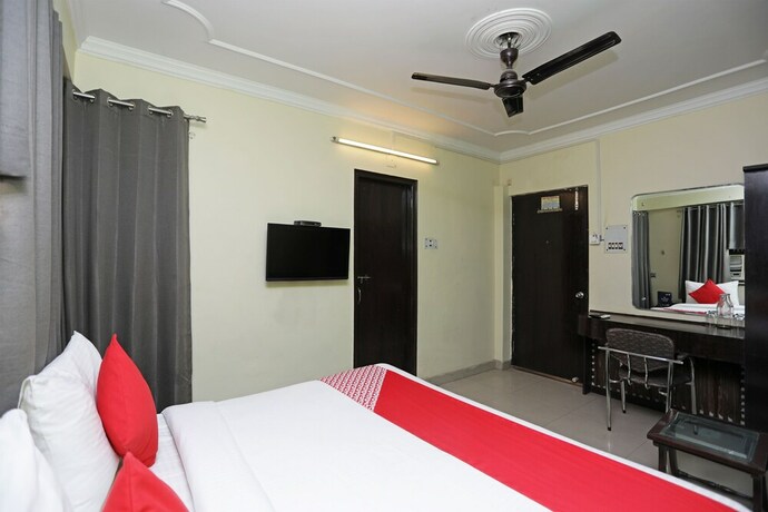 Imagen de la habitación del Hotel Oyo Flagship 118 Atithi Satkar Dashashwmedh. Foto 26