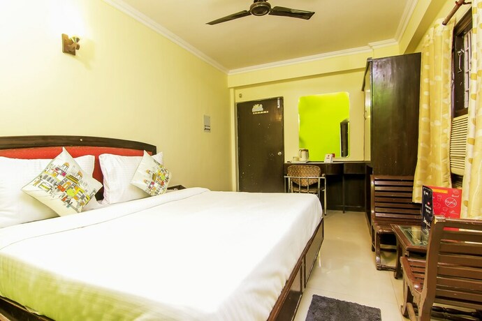 Imagen de la habitación del Hotel Oyo Flagship 118 Atithi Satkar Dashashwmedh. Foto 35