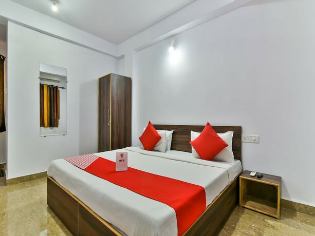 Imagen general del Hotel Oyo Flagship 12884 Neelratna Guest House. Foto 3