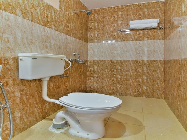 Imagen general del Hotel Oyo Flagship 12884 Neelratna Guest House. Foto 14