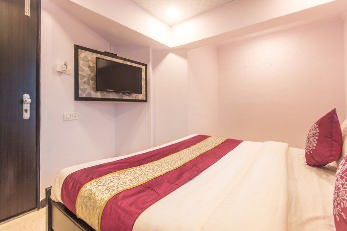 Imagen de los interiores del Hotel Oyo Flagship 573 Chakala Sahar Road. Foto 19