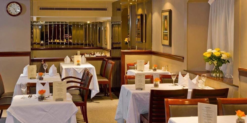 Imagen del bar/restaurante del Hotel Oyo Flagship Brentwood. Foto 4