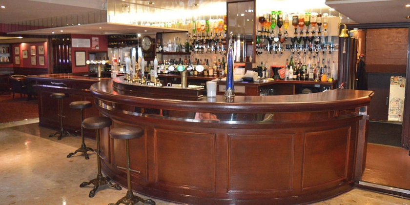 Imagen del bar/restaurante del Hotel Oyo Flagship Brentwood. Foto 7