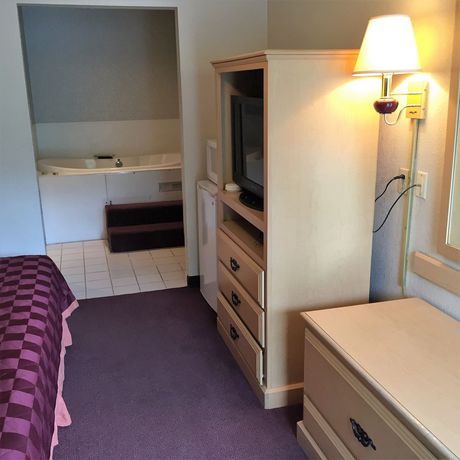 Imagen de la habitación del Hotel Oyo Heber Springs Lakeside. Foto 8