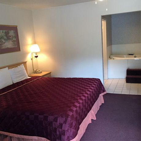 Imagen de la habitación del Hotel Oyo Heber Springs Lakeside. Foto 9