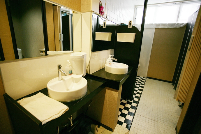 Imagen de la habitación del Hotel Oyo Hikari House. Foto 13