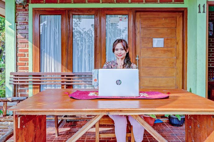 Imagen de los interiores del Hotel Oyo Homes 90849 Cibeunying Homestay Cibodas Maribaya. Foto 16