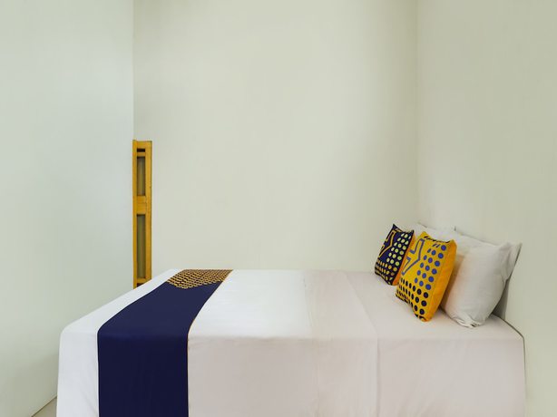 Imagen de la habitación del Hotel Oyo Homes 90992 Eco Tourism Desa Panundaan Ciwidey Syariah. Foto 4