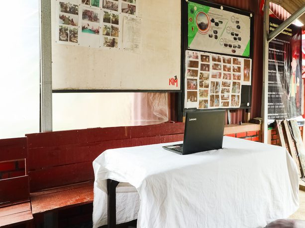 Imagen de los interiores del Hotel Oyo Homes 90992 Eco Tourism Desa Panundaan Ciwidey Syariah. Foto 18