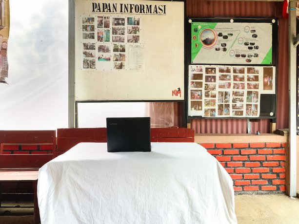 Imagen de los interiores del Hotel Oyo Homes 90992 Eco Tourism Desa Panundaan Ciwidey Syariah. Foto 20