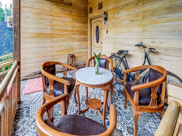 Imagen de los interiores del Hotel Oyo Homes 91067 Desa Wisata Santanamekar. Foto 17