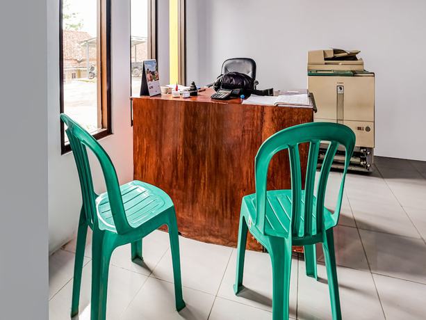 Imagen de los interiores del Hotel Oyo Homes 91067 Desa Wisata Santanamekar. Foto 19