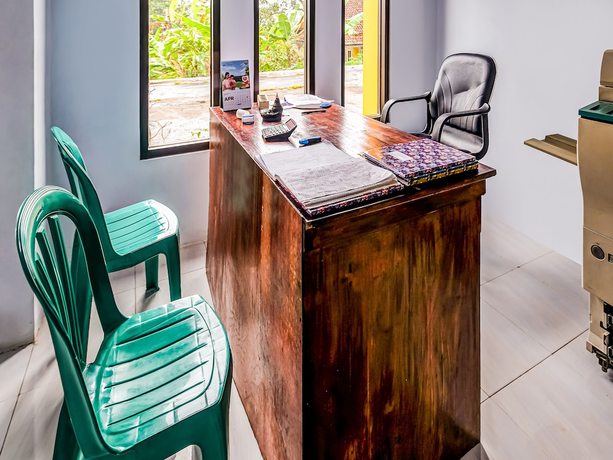 Imagen de los interiores del Hotel Oyo Homes 91067 Desa Wisata Santanamekar. Foto 20