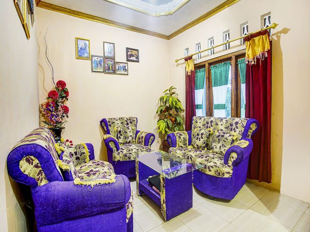 Imagen de los interiores del Hotel Oyo Homes 91089 Desa Wisata Air Terjun Way Kalam Syariah. Foto 17