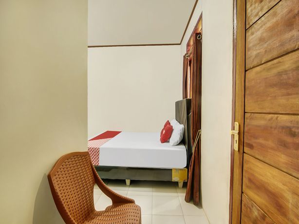 Imagen de la habitación del Hotel Oyo Homes 91101 Homesstay Desa Wisata Marinsow. Foto 4