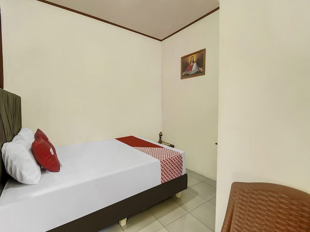 Imagen de la habitación del Hotel Oyo Homes 91101 Homesstay Desa Wisata Marinsow. Foto 14