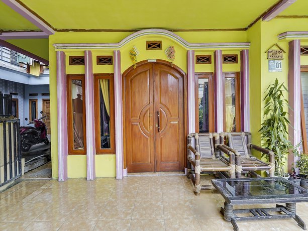 Imagen de los interiores del Hotel Oyo Homes 91128 Desa Wisata Lebakmuncang Ciwidey Syariah. Foto 15
