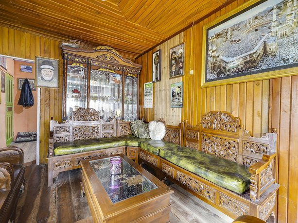 Imagen de los interiores del Hotel Oyo Homes 91128 Desa Wisata Lebakmuncang Ciwidey Syariah. Foto 17