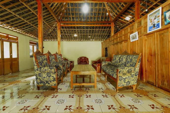 Imagen de los interiores del Hotel Oyo Homes 91154 Desa Wisata Wayang Manyaran Wonogiri. Foto 18