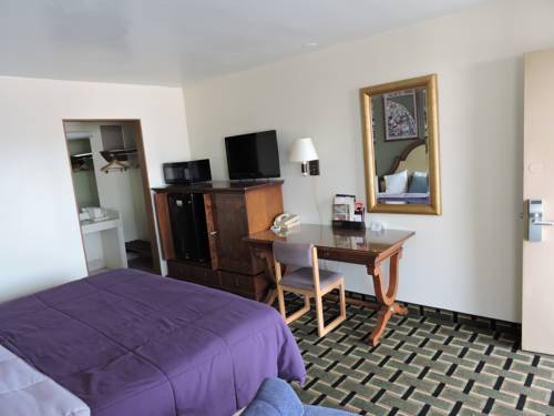 Imagen de la habitación del Hotel Oyo Hutchinson Ks West 4th Ave. Foto 8