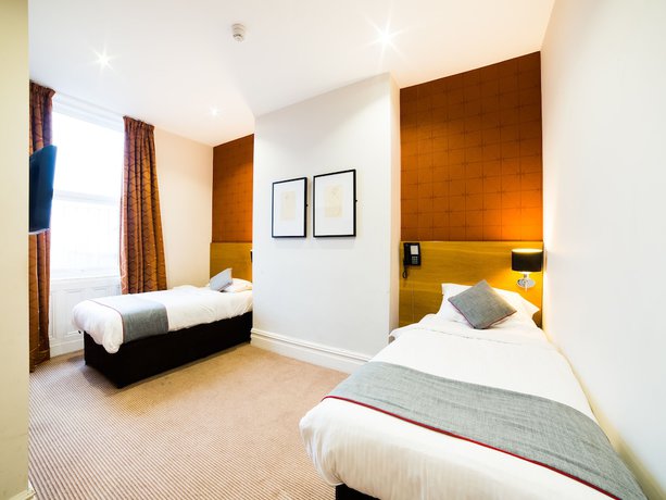 Imagen de la habitación del Hotel Oyo Imperial. Foto 2