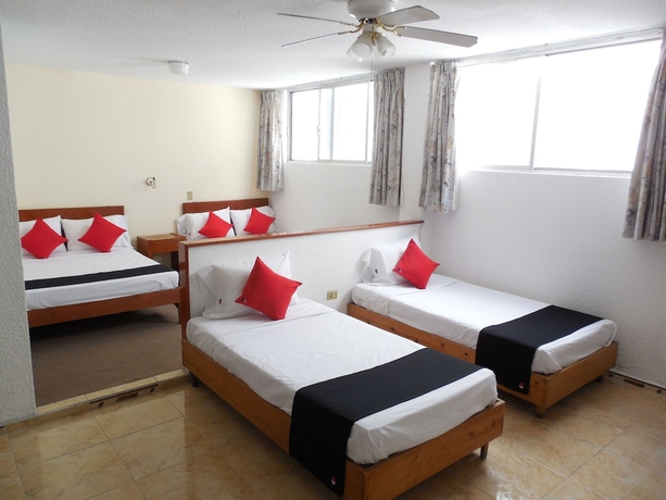 Imagen de la habitación del Hotel Oyo Italia. Foto 14
