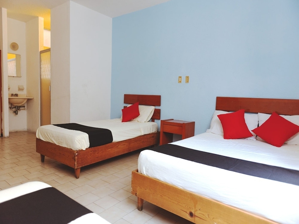 Imagen de la habitación del Hotel Oyo Italia. Foto 16