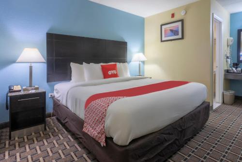 Imagen de la habitación del Hotel Oyo Knoxville Tn Cedar Bluff I-40. Foto 18