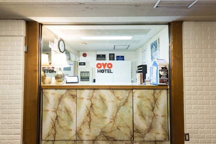Imagen de los interiores del Hotel Oyo Kuramae. Foto 19