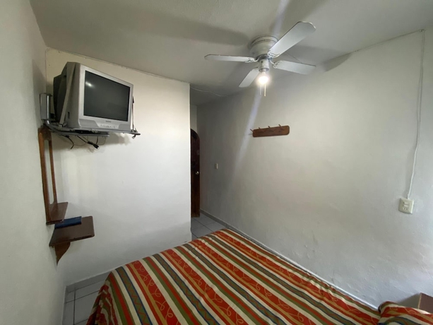 Imagen de la habitación del Hotel Oyo La Casita. Foto 15