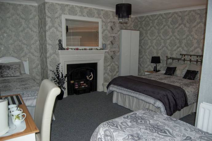 Imagen de la habitación del Hotel Oyo La Spada Boutique. Foto 7