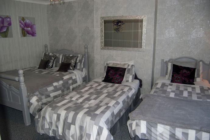 Imagen de la habitación del Hotel Oyo La Spada Boutique. Foto 9