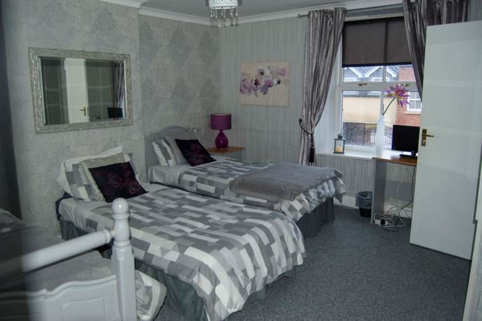 Imagen de la habitación del Hotel Oyo La Spada Boutique. Foto 10