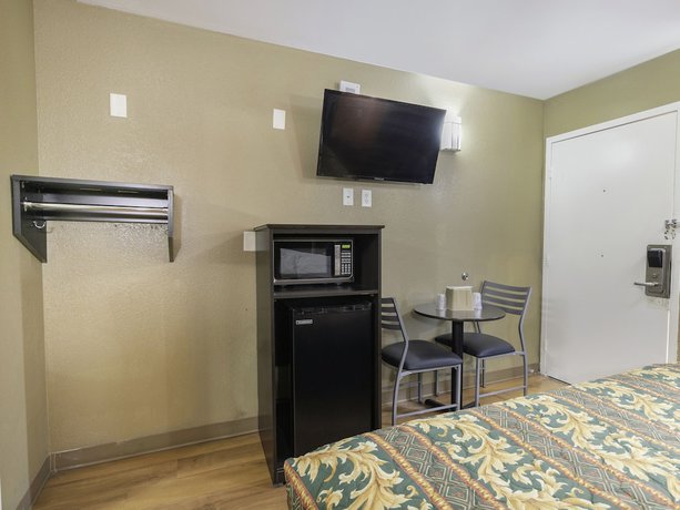 Imagen de la habitación del Hotel Oyo Lake Charles Hwy 10. Foto 9