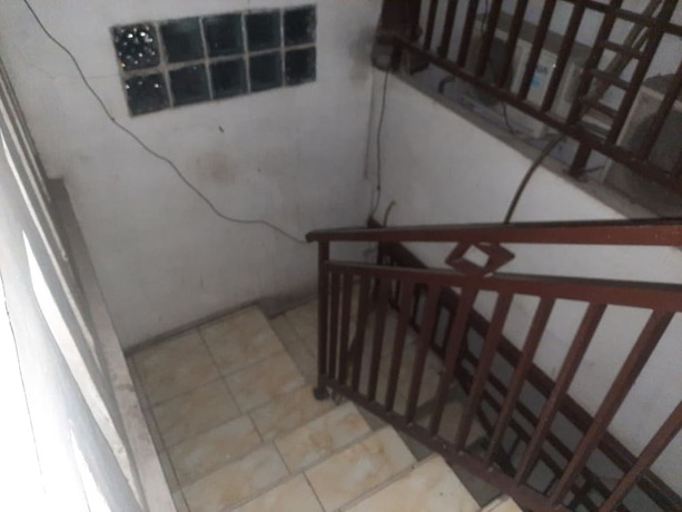 Imagen de los interiores del Hotel Oyo Life 93160 Kost Jenny Karawang. Foto 15