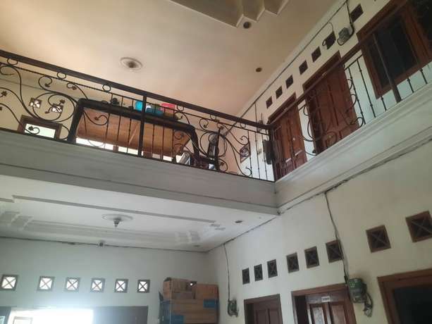 Imagen de los interiores del Hotel Oyo Life 93160 Kost Jenny Karawang. Foto 17