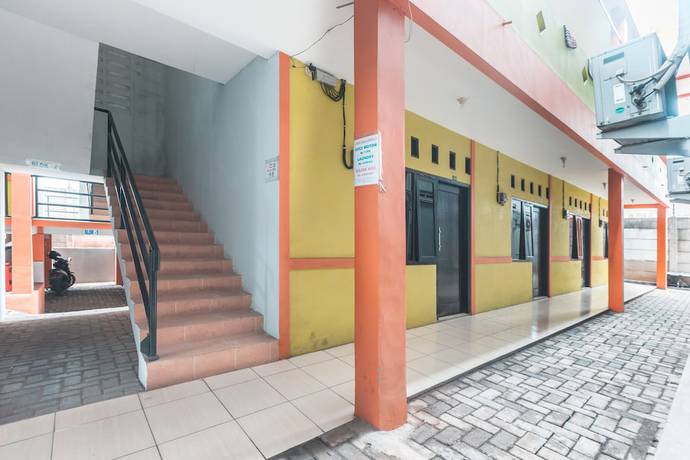 Imagen de los interiores del Hotel Oyo Living 1756 Amira Guest House. Foto 14