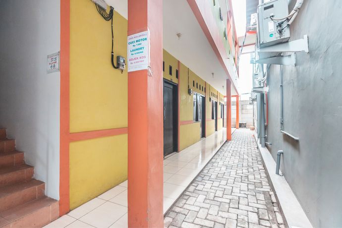 Imagen de los interiores del Hotel Oyo Living 1756 Amira Guest House. Foto 17