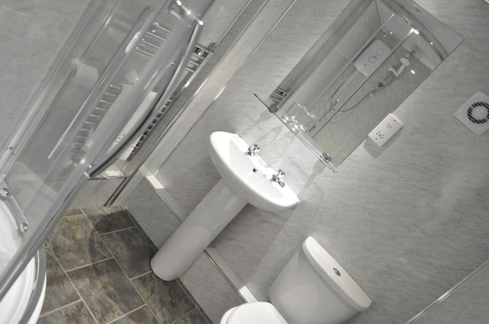 Imagen de la habitación del Hotel Oyo Lochway. Foto 19