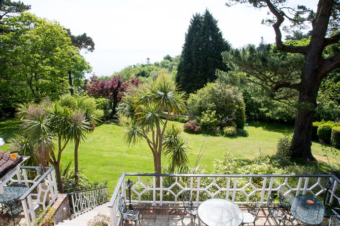 Imagen de la habitación del Hotel Oyo Orestone Manor. Foto 13